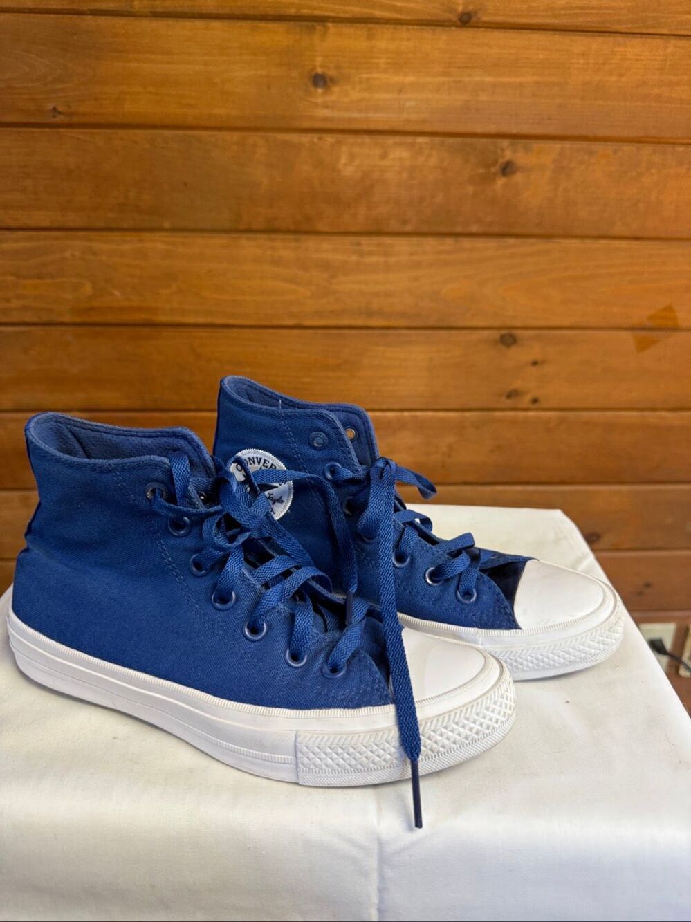 Converse Unisex Chuck Taylor All Star II High sneakers high-top Sz 7.5 Womans